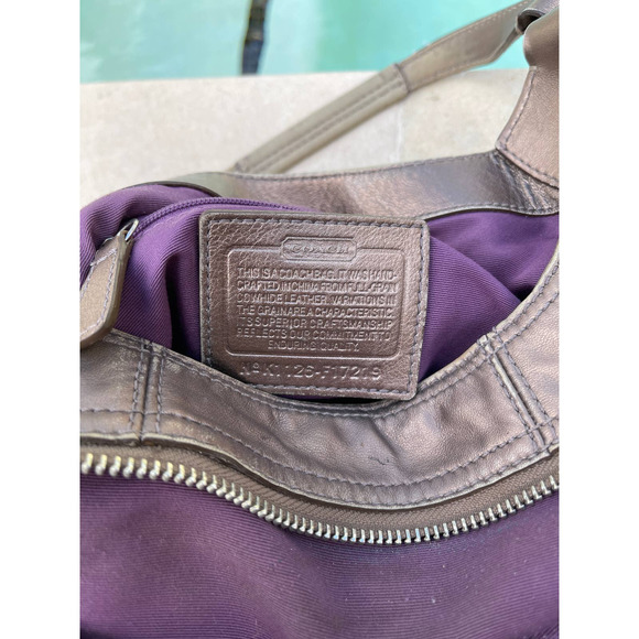 Coach Soho Leather Gold Hobo Buckle Handbag - Picture 5 of 6